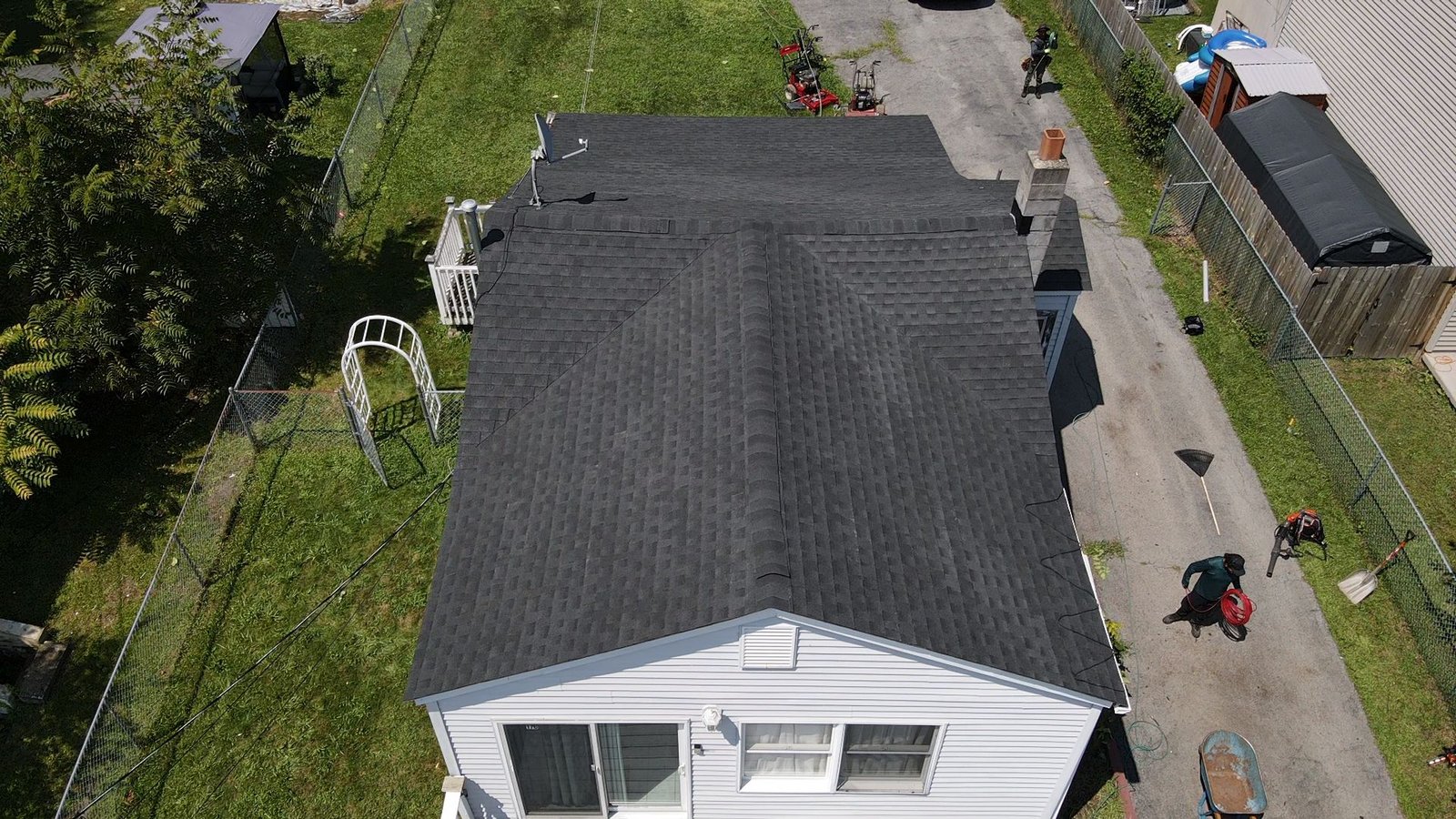 WhatsApp Image 2025-10-07 at 18.29.17(1) WhatsApp Image 2025-10-07 at 18.29.17(1)